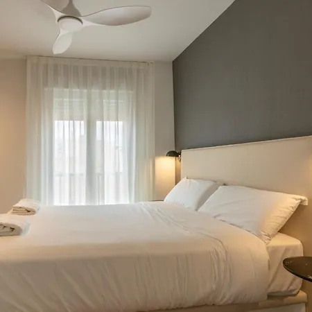 Ahoy Plaza Mayor Апарт-отель 3*